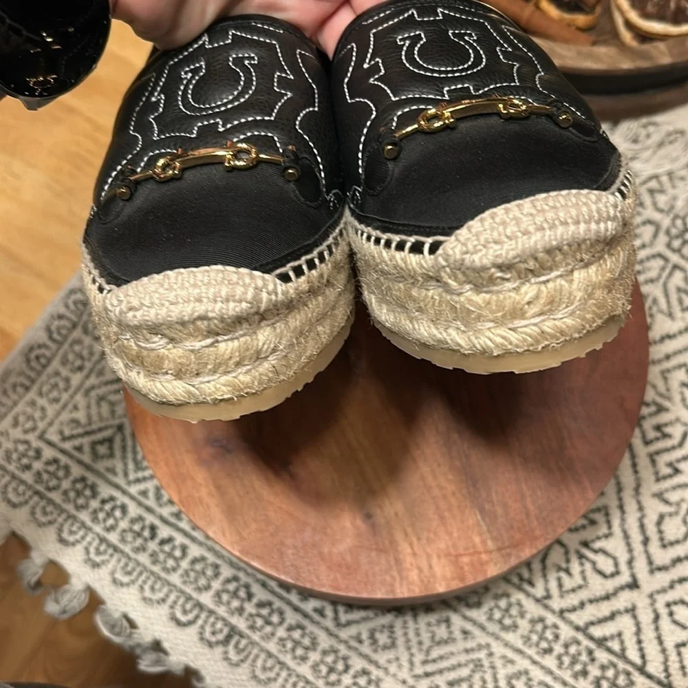 Salvador Ferragamo leather Kim Gal  Gancini Logo-Embroidered Espadrilles 6.5